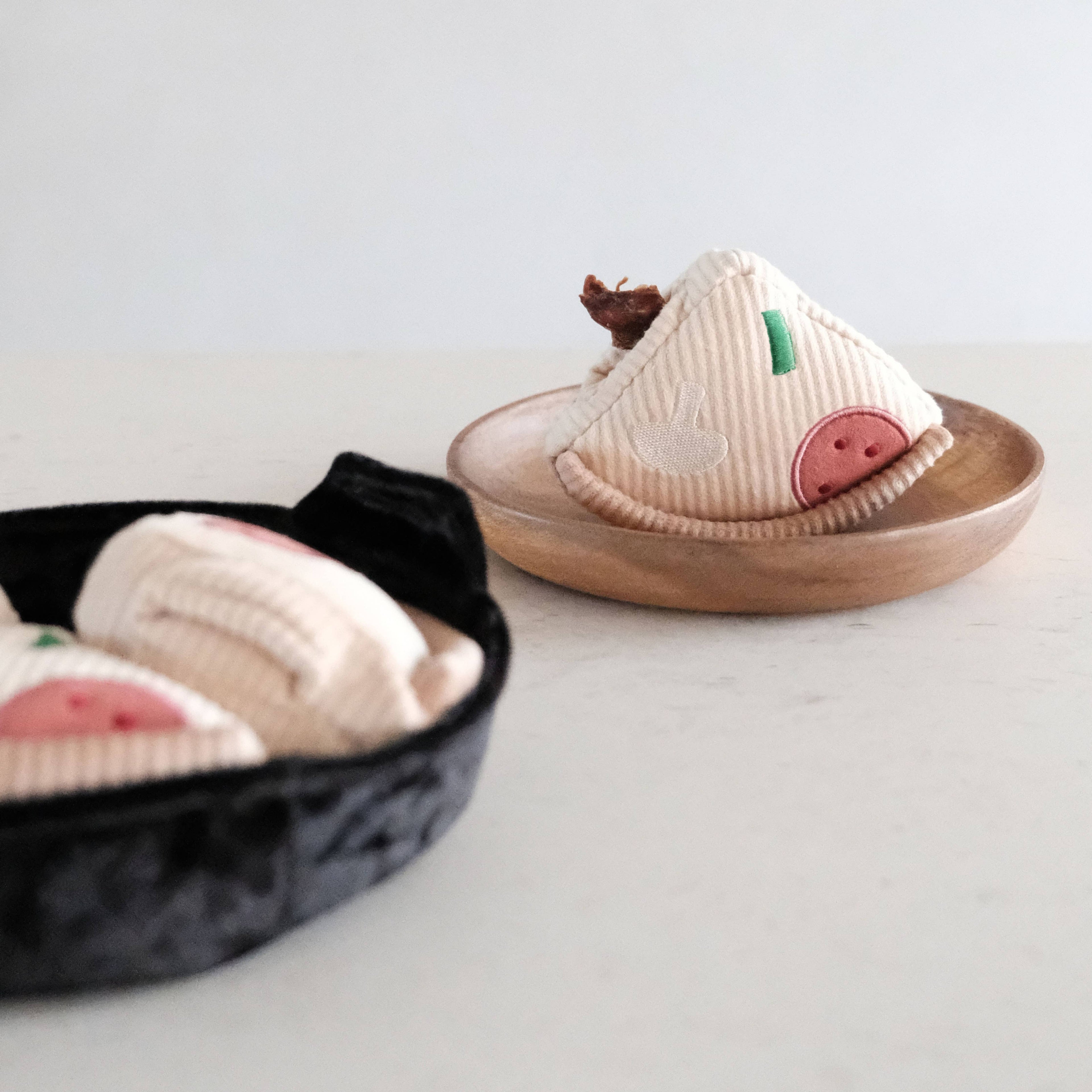 Deep Dish Pizza Schnüffelspielzeug